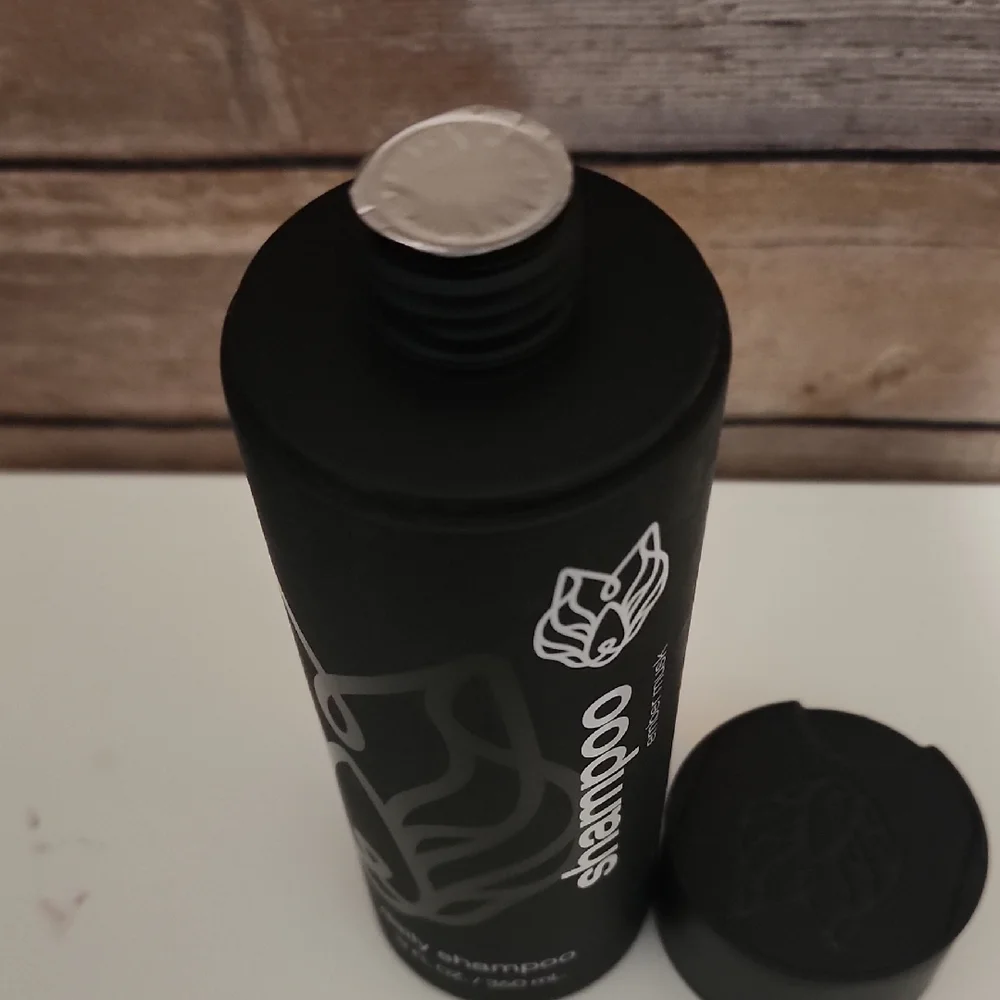 BlackWolf daily shampoo